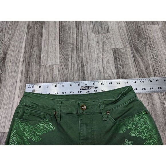 Destination Disney Juniors Size 5 Pockets Scalloped Pattern Green Denim Jeans - Picture 8 of 12